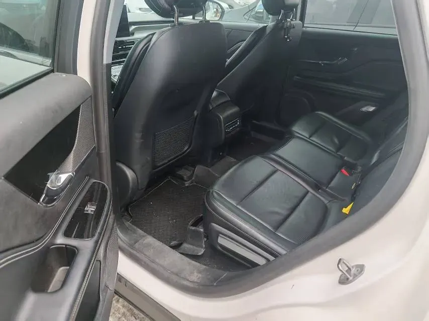 2021 Lincoln Corsair 2.0T 245HP L4 8AT,autocango,china used car exporter,china ev exporter,chinese used car exporter,chinese used ev exporter