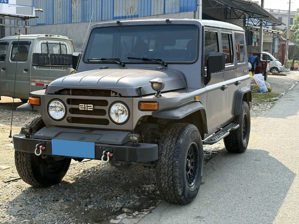 2023 BAW 212 2.4T 211HP L4 6MT,autocango,china used car exporter,china ev exporter,chinese used car exporter,chinese used ev exporter