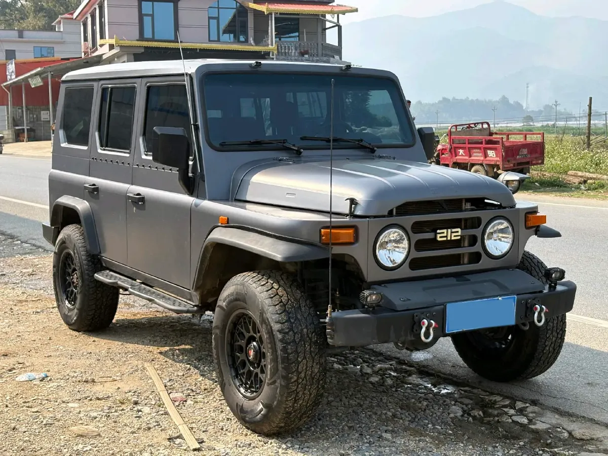 2023 BAW 212 2.4T 211HP L4 6MT,autocango,china used car exporter,china ev exporter,chinese used car exporter,chinese used ev exporter