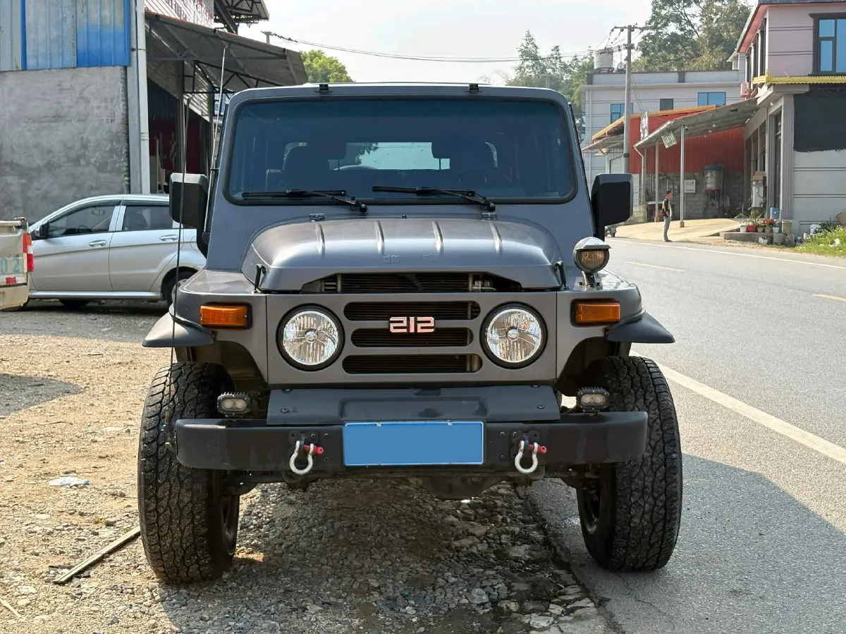 2023 BAW 212 2.4T 211HP L4 6MT,autocango,china used car exporter,china ev exporter,chinese used car exporter,chinese used ev exporter