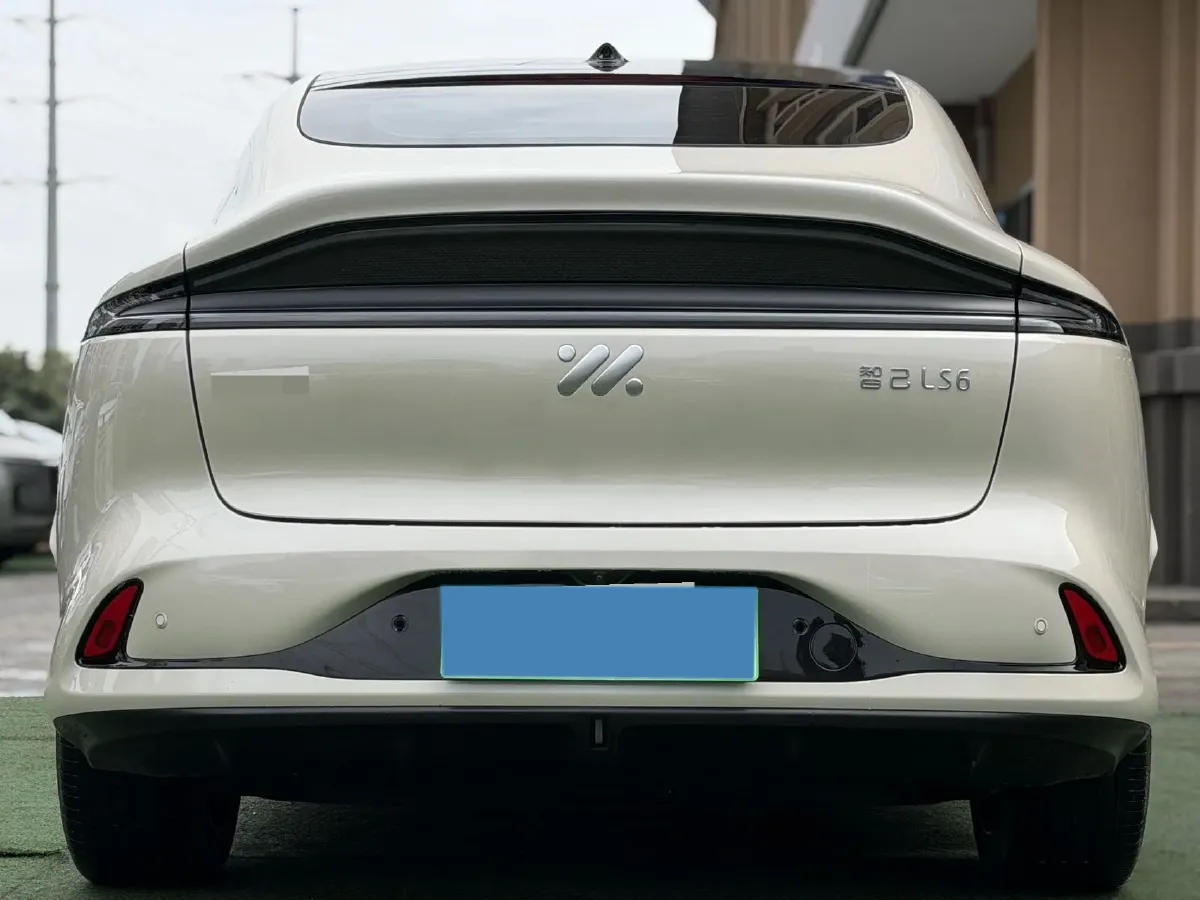 2023 IM LS6 BEV 71KWH,autocango,china used car exporter,china ev exporter,chinese used car exporter,chinese used ev exporter