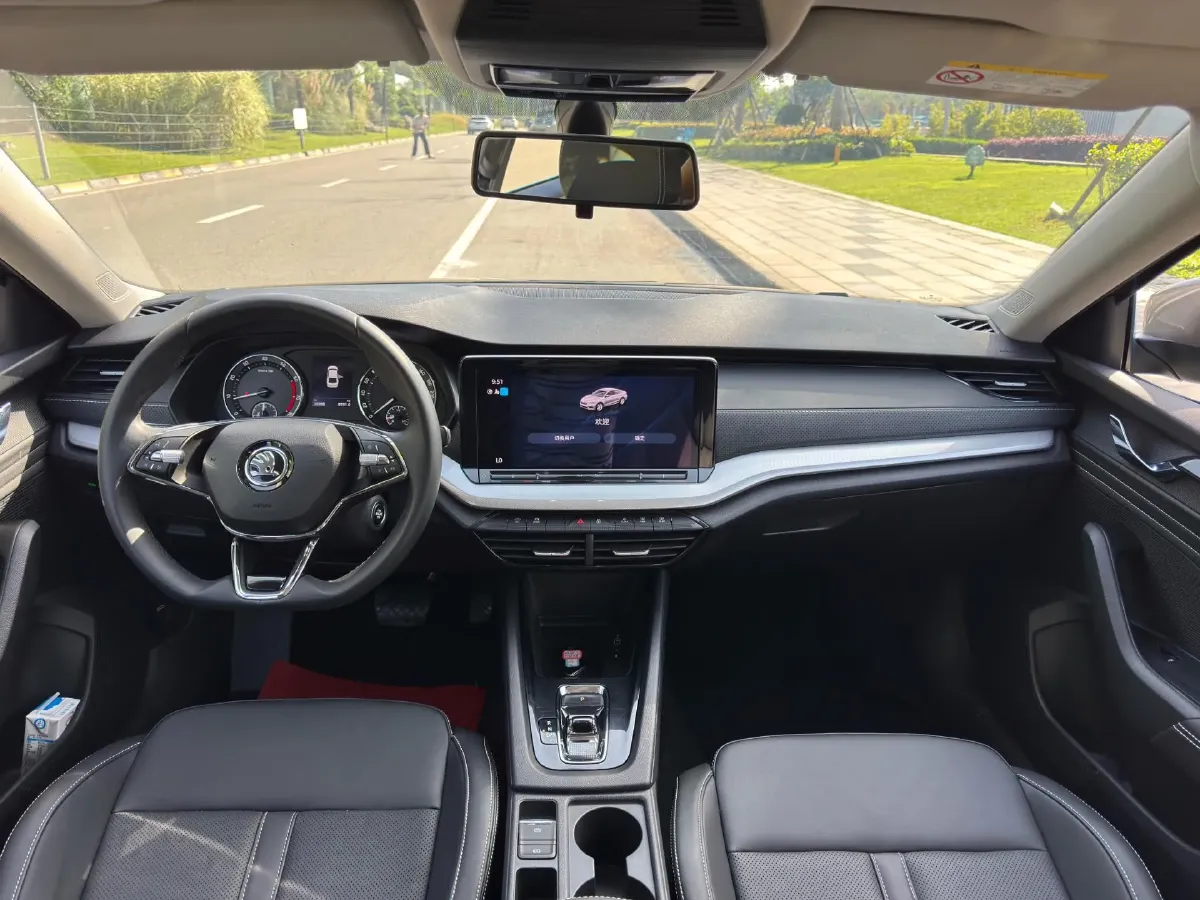 2021 Skoda Octavia 1.4T 150HP L4 7DCT,autocango,china used car exporter,china ev exporter,chinese used car exporter,chinese used ev exporter