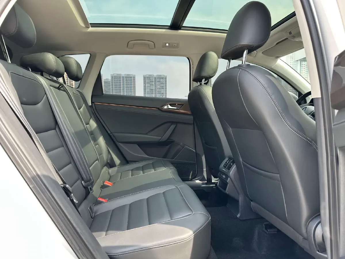 2022 Ford Transit 2.0T 202HP L4 6AT,autocango,china used car exporter,china ev exporter,chinese used car exporter,chinese used ev exporter