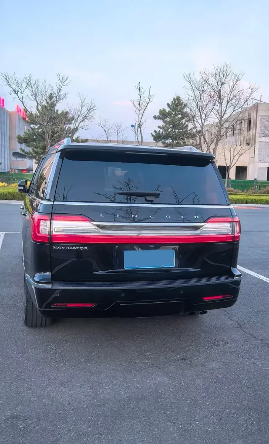2018 Lincoln Navigator 3.5T 415HP V6 10AT,autocango,china used car exporter,china ev exporter,chinese used car exporter,chinese used ev exporter