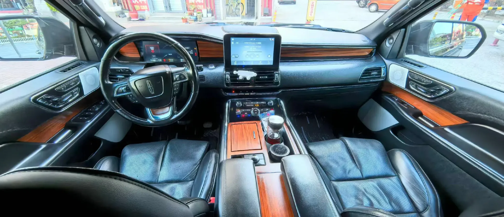 2018 Lincoln Navigator 3.5T 415HP V6 10AT,autocango,china used car exporter,china ev exporter,chinese used car exporter,chinese used ev exporter