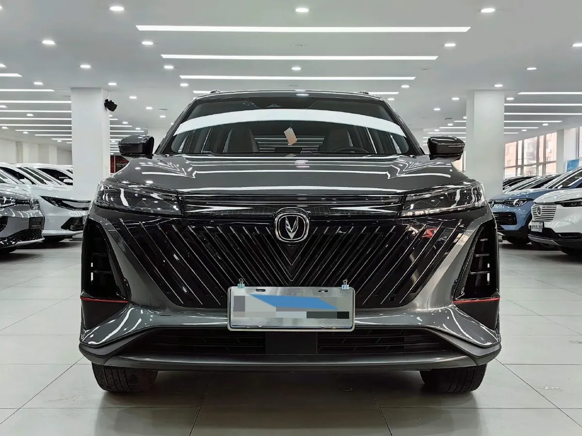 2022 ChangAn CS75 Plus 2.0T 233HP L4 8AT,autocango,china used car exporter,china ev exporter,chinese used car exporter,chinese used ev exporter