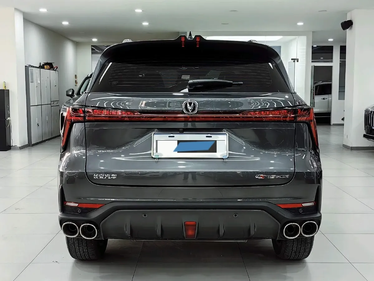 2022 ChangAn CS75 Plus 2.0T 233HP L4 8AT,autocango,china used car exporter,china ev exporter,chinese used car exporter,chinese used ev exporter