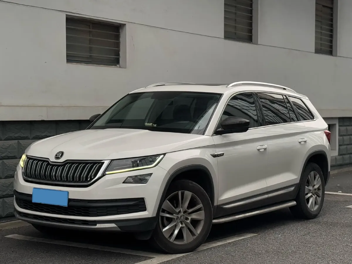 2018 Skoda Kodiak 2.0T 186HP L4 7DCT,autocango,china used car exporter,china ev exporter,chinese used car exporter,chinese used ev exporter