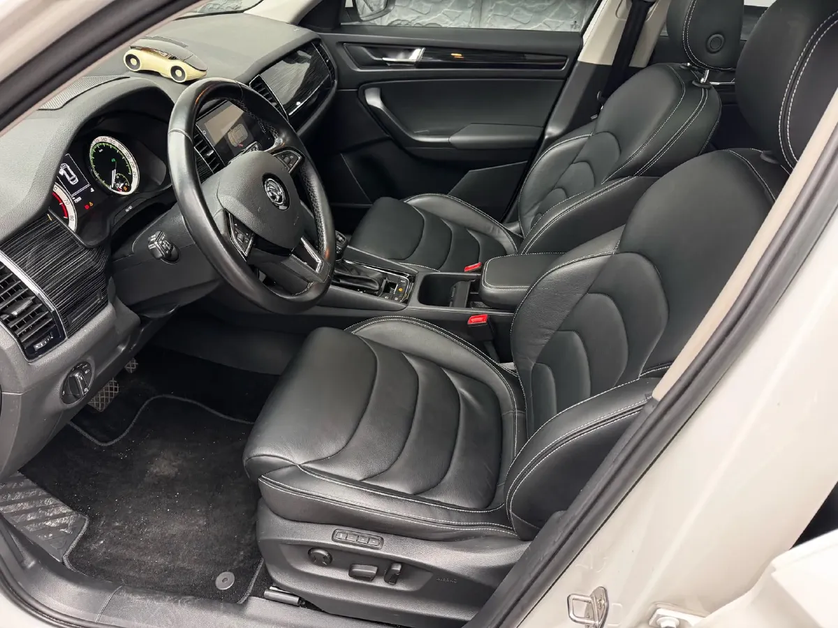 2018 Skoda Kodiak 2.0T 186HP L4 7DCT,autocango,china used car exporter,china ev exporter,chinese used car exporter,chinese used ev exporter