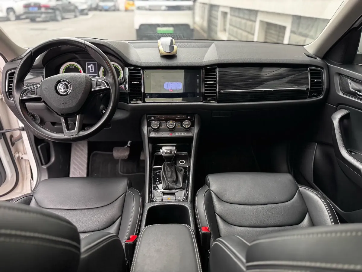 2018 Skoda Kodiak 2.0T 186HP L4 7DCT,autocango,china used car exporter,china ev exporter,chinese used car exporter,chinese used ev exporter