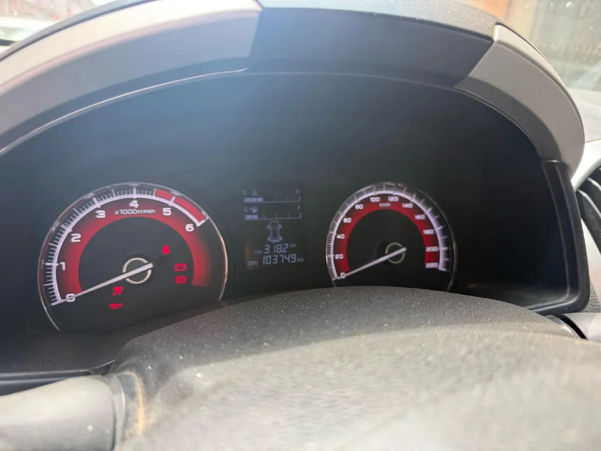 2019 Isuzu LingTuo 2.5T 129HP L4 6MT,autocango,china used car exporter,china ev exporter,chinese used car exporter,chinese used ev exporter