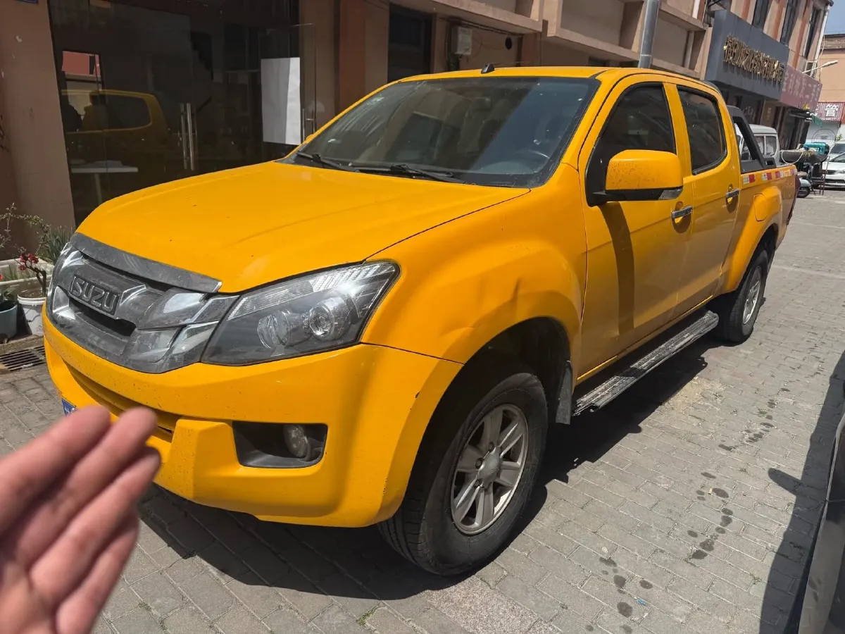 2019 Isuzu LingTuo 2.5T 129HP L4 6MT,autocango,china used car exporter,china ev exporter,chinese used car exporter,chinese used ev exporter