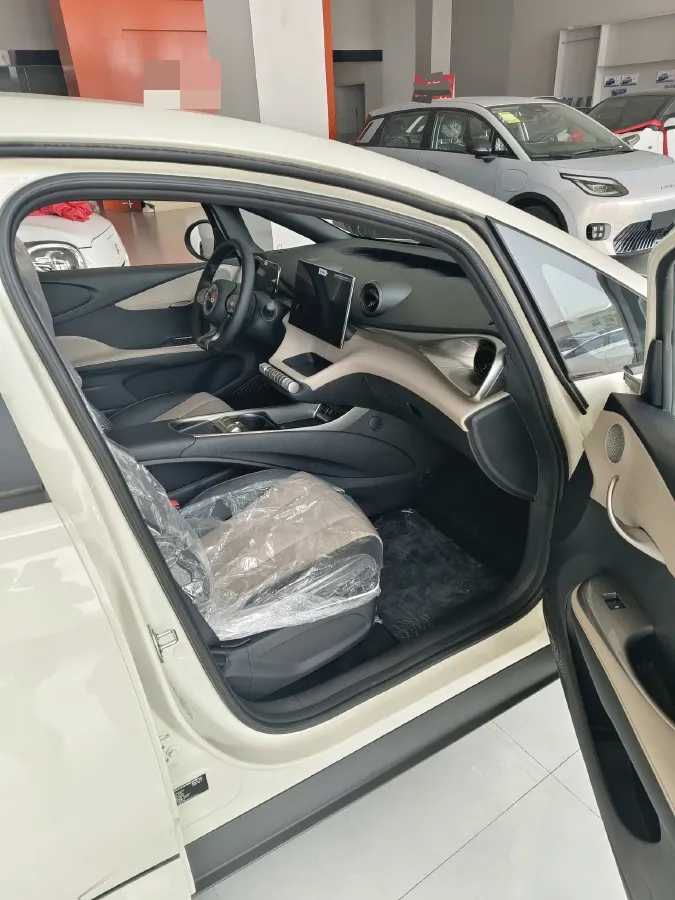 2025 BYD Dolphin BEV 44.928KWH,autocango,china used car exporter,china ev exporter,chinese used car exporter,chinese used ev exporter