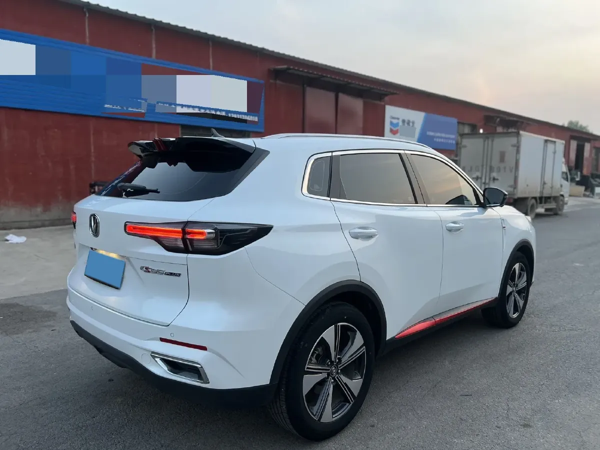 2022 ChangAn UNI-V 1.5T 188HP L4 7DCT,autocango,china used car exporter,china ev exporter,chinese used car exporter,chinese used ev exporter
