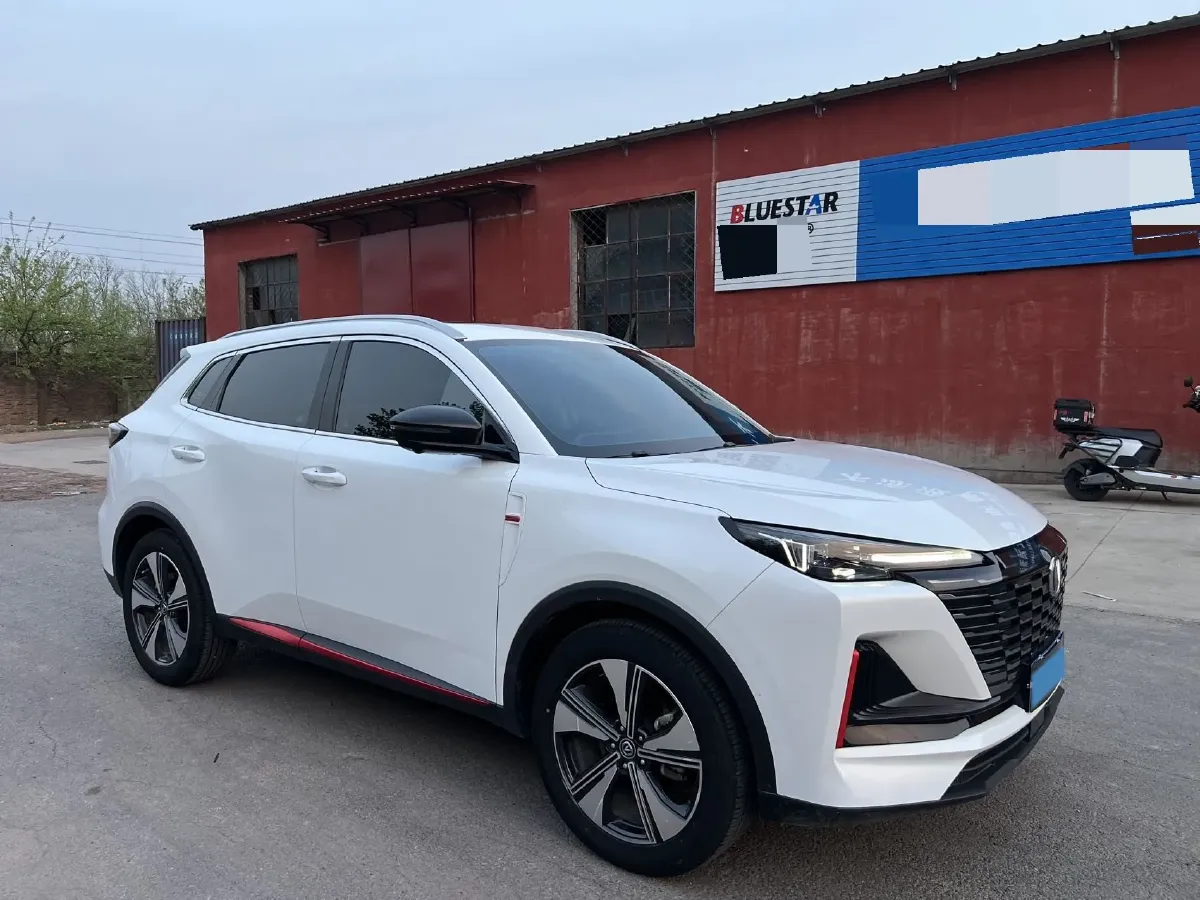 2022 ChangAn UNI-V 1.5T 188HP L4 7DCT,autocango,china used car exporter,china ev exporter,chinese used car exporter,chinese used ev exporter