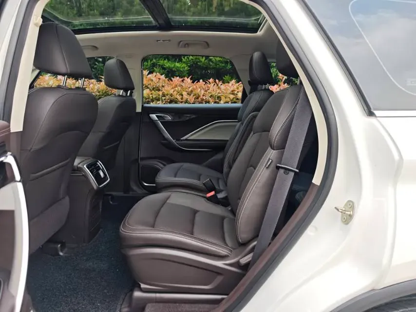 2021 Geely JiaJi 1.5T 177HP L3 7DCT,autocango,china used car exporter,china ev exporter,chinese used car exporter,chinese used ev exporter