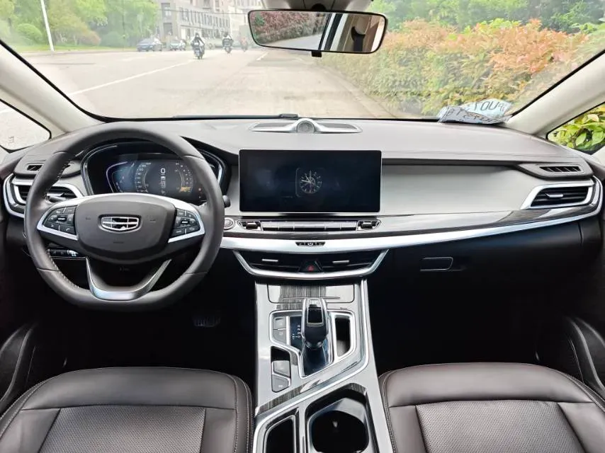 2021 Geely JiaJi 1.5T 177HP L3 7DCT,autocango,china used car exporter,china ev exporter,chinese used car exporter,chinese used ev exporter