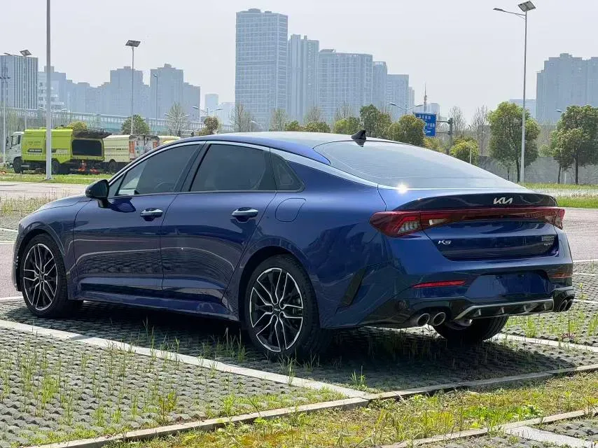2021 Toyota Camry 2.0L 178HP L4 CVT,autocango,china used car exporter,china ev exporter,chinese used car exporter,chinese used ev exporter