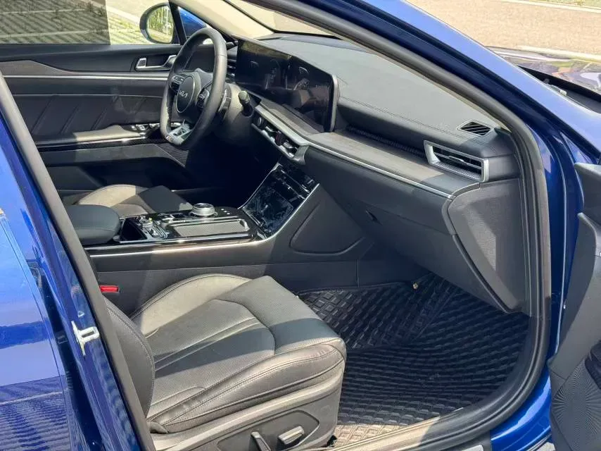 2021 Toyota Camry 2.0L 178HP L4 CVT,autocango,china used car exporter,china ev exporter,chinese used car exporter,chinese used ev exporter