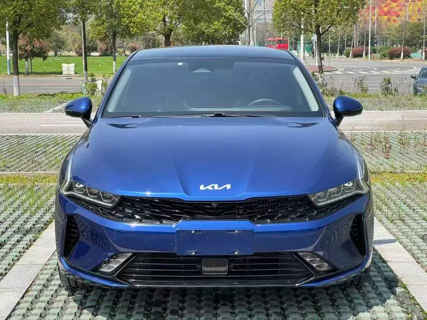 2021 Toyota Camry 2.0L 178HP L4 CVT,autocango,china used car exporter,china ev exporter,chinese used car exporter,chinese used ev exporter