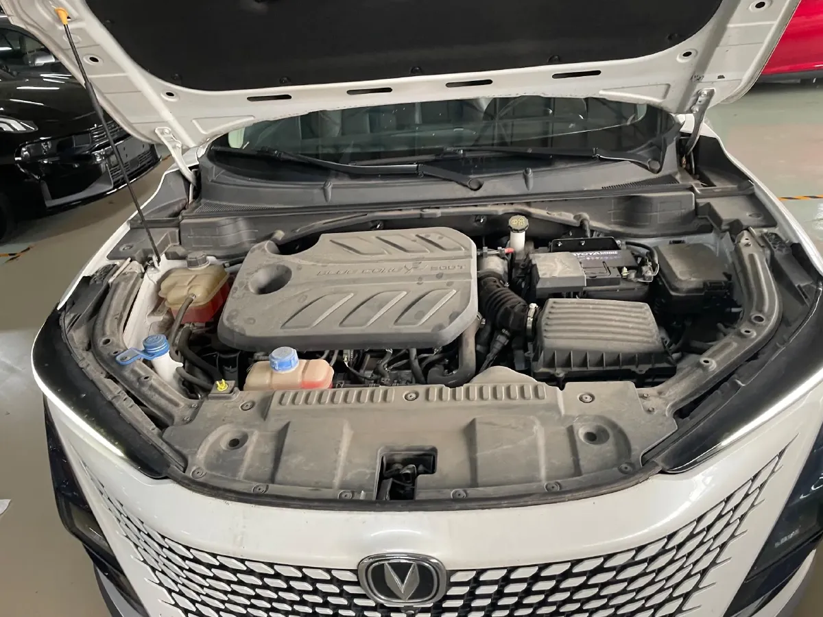 2020 ChangAn UNI-T 1.5T 180HP L4 7DCT,autocango,china used car exporter,china ev exporter,chinese used car exporter,chinese used ev exporter