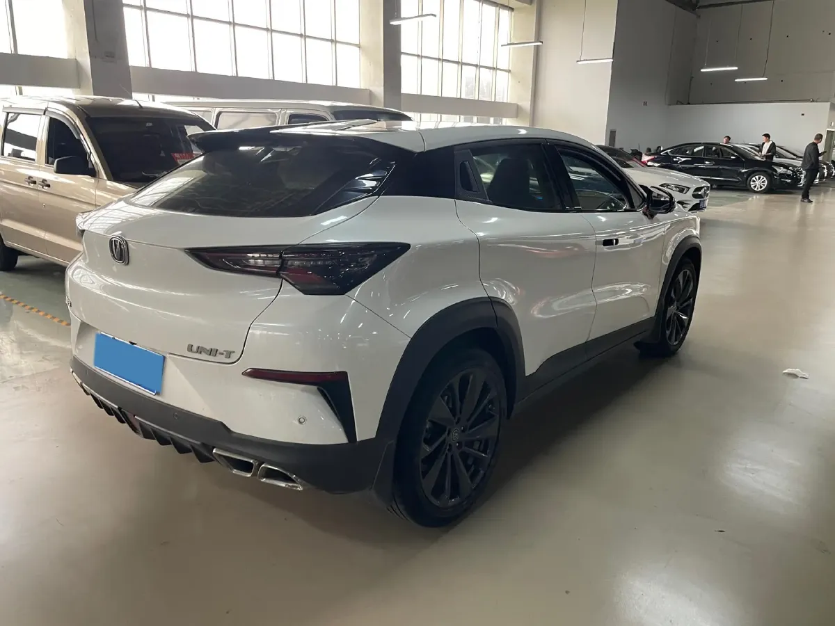 2020 ChangAn UNI-T 1.5T 180HP L4 7DCT,autocango,china used car exporter,china ev exporter,chinese used car exporter,chinese used ev exporter