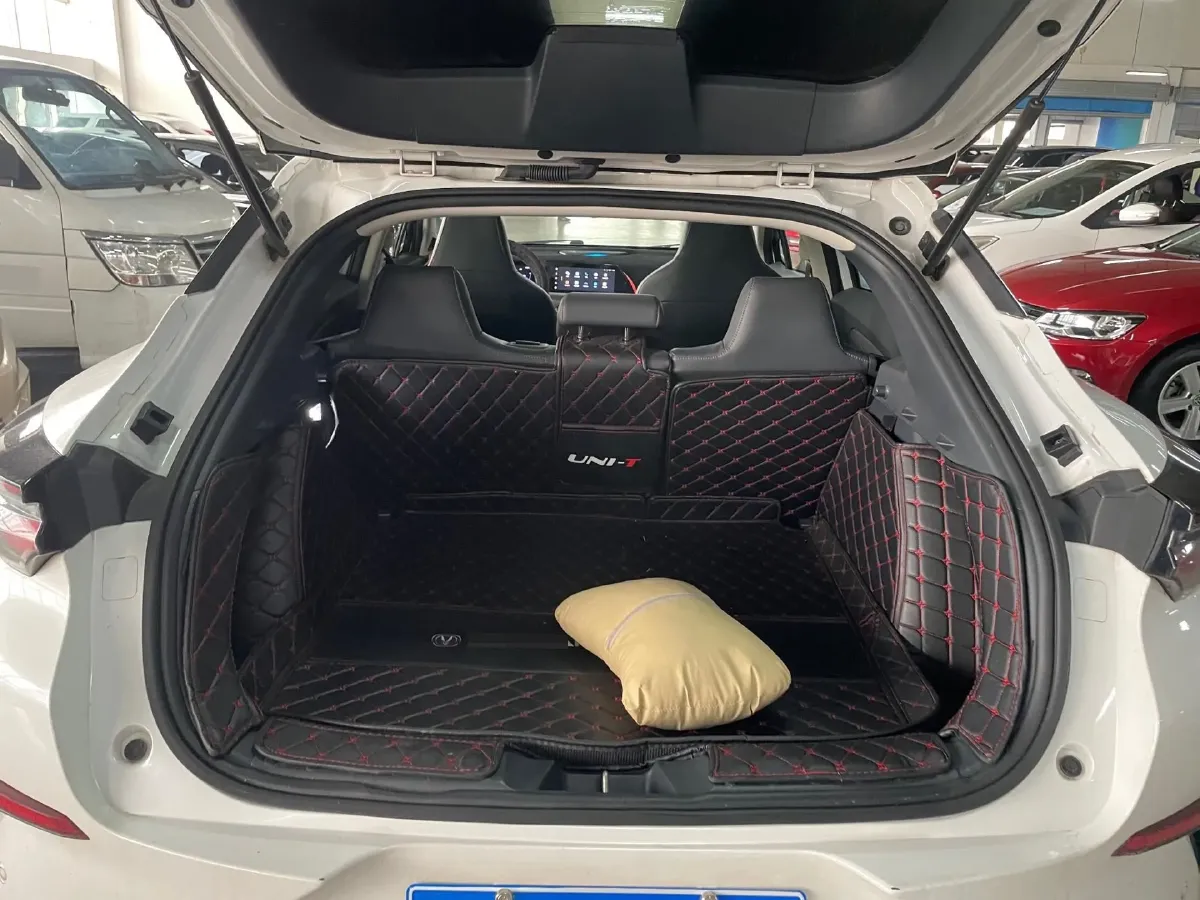 2020 ChangAn UNI-T 1.5T 180HP L4 7DCT,autocango,china used car exporter,china ev exporter,chinese used car exporter,chinese used ev exporter