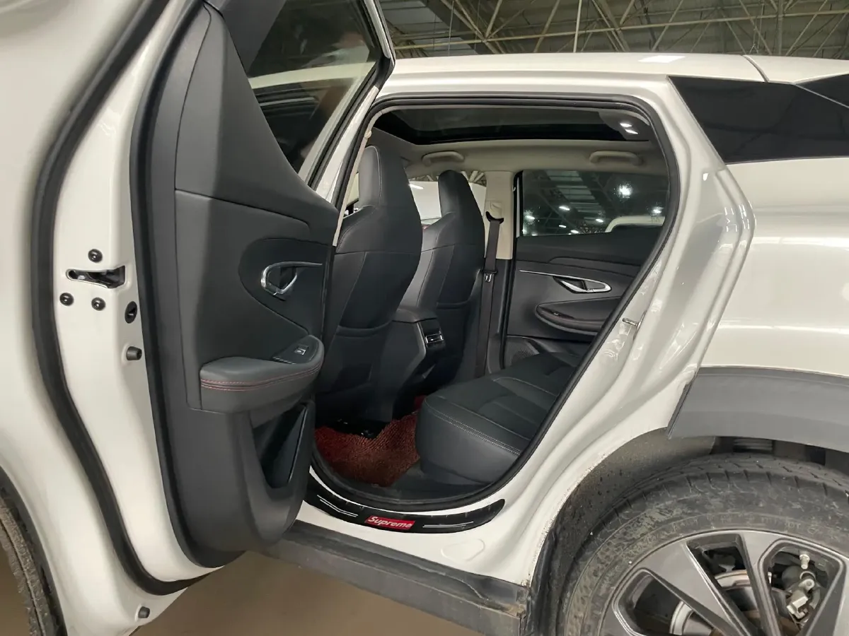 2020 ChangAn UNI-T 1.5T 180HP L4 7DCT,autocango,china used car exporter,china ev exporter,chinese used car exporter,chinese used ev exporter