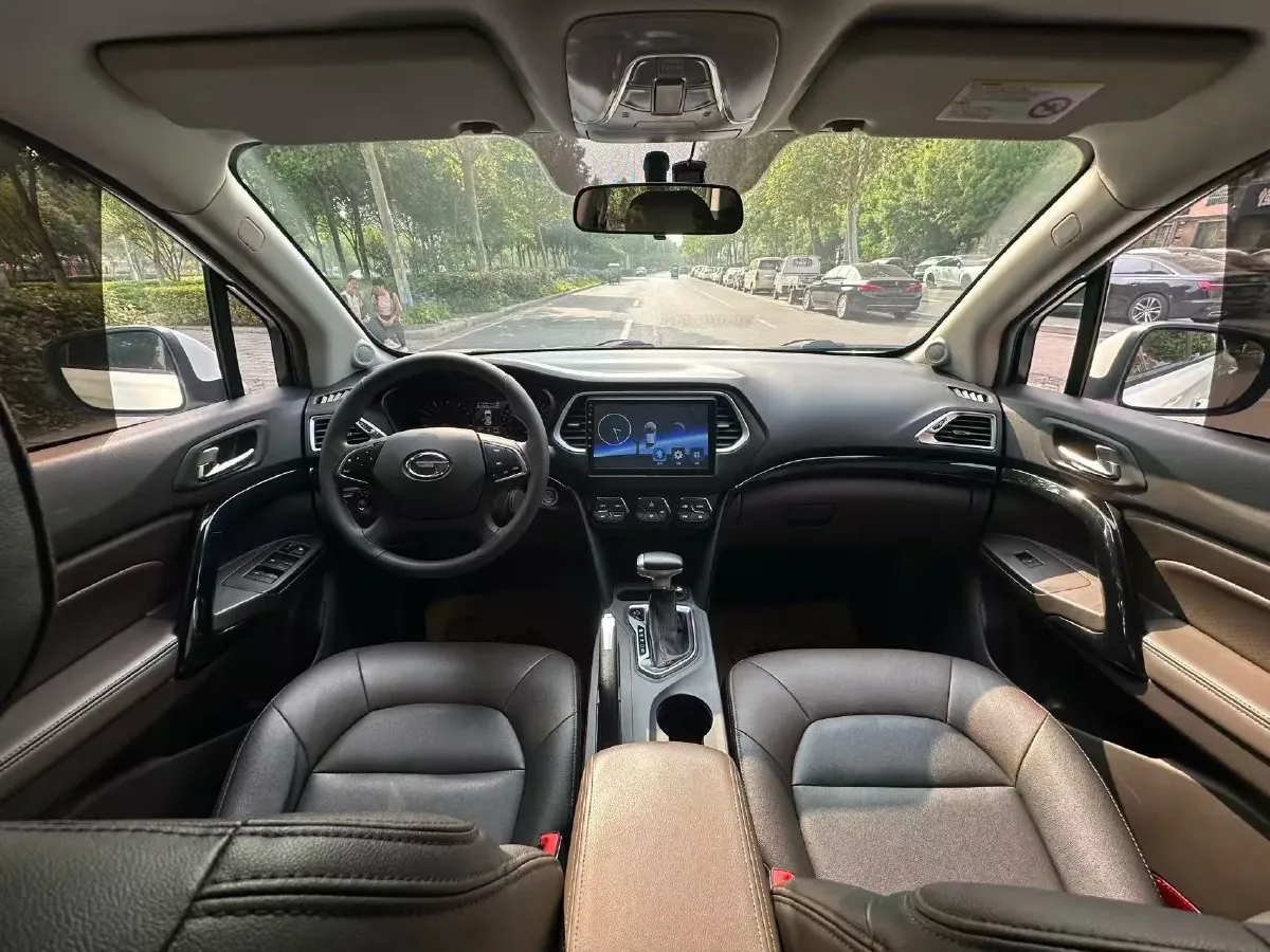 2017 GAC Trumpchi GS4 1.3T 137HP L4 7DCT,autocango,china used car exporter,china ev exporter,chinese used car exporter,chinese used ev exporter