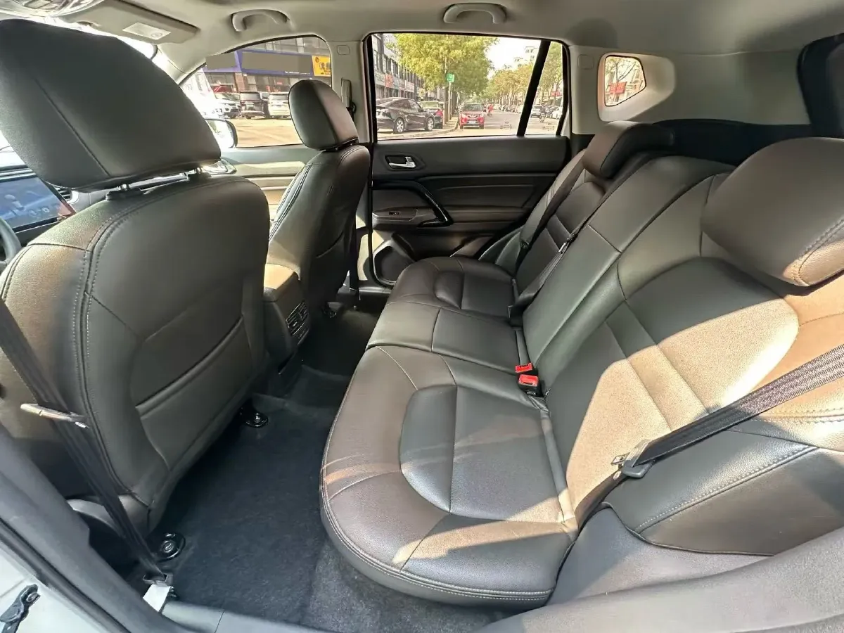 2017 GAC Trumpchi GS4 1.3T 137HP L4 7DCT,autocango,china used car exporter,china ev exporter,chinese used car exporter,chinese used ev exporter