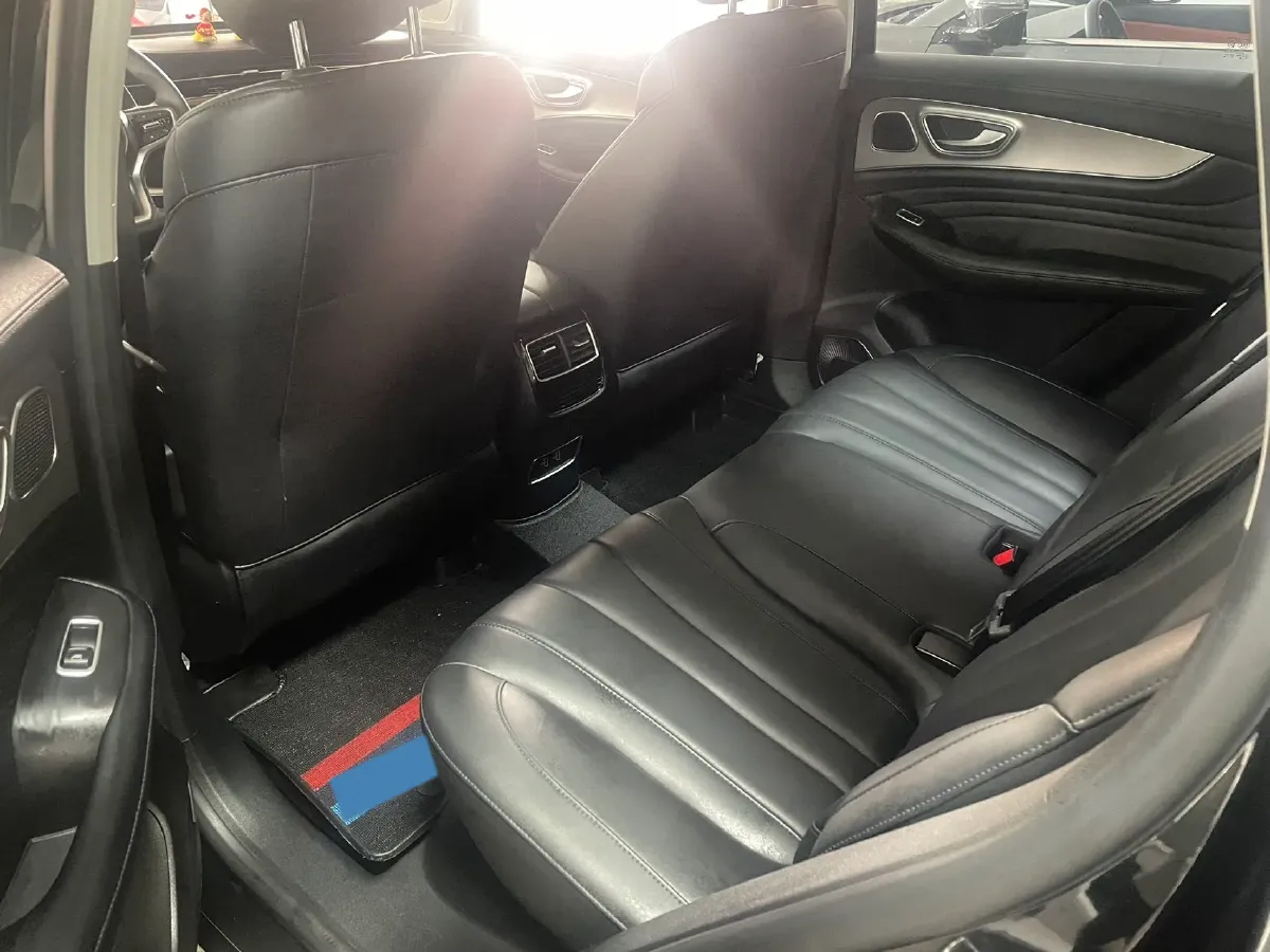 2021 Roewe RX5 MAX 1.5T 173HP L4 6AT,autocango,china used car exporter,china ev exporter,chinese used car exporter,chinese used ev exporter