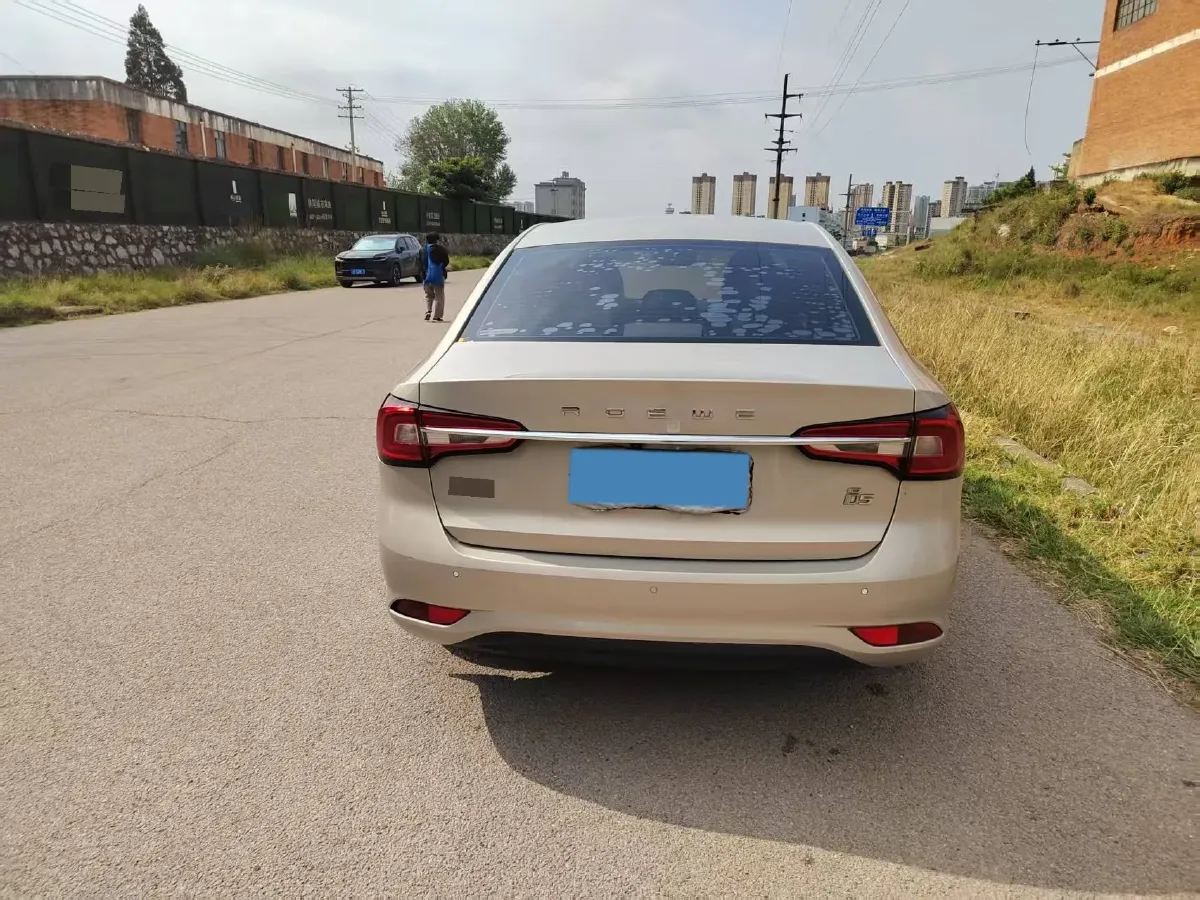 2020 Roewe i5 1.5L 120HP L4 CVT,autocango,china used car exporter,china ev exporter,chinese used car exporter,chinese used ev exporter