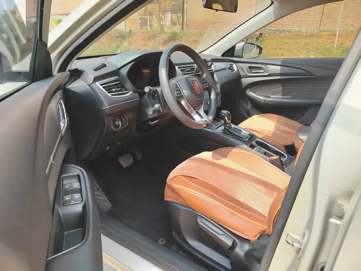 2020 Roewe i5 1.5L 120HP L4 CVT,autocango,china used car exporter,china ev exporter,chinese used car exporter,chinese used ev exporter