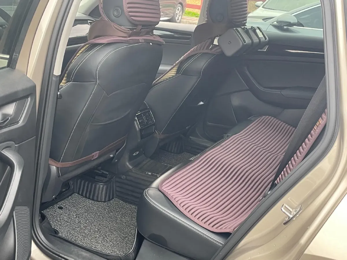 2018 Skoda Kodiak 2.0T 186HP L4 7DCT,autocango,china used car exporter,china ev exporter,chinese used car exporter,chinese used ev exporter