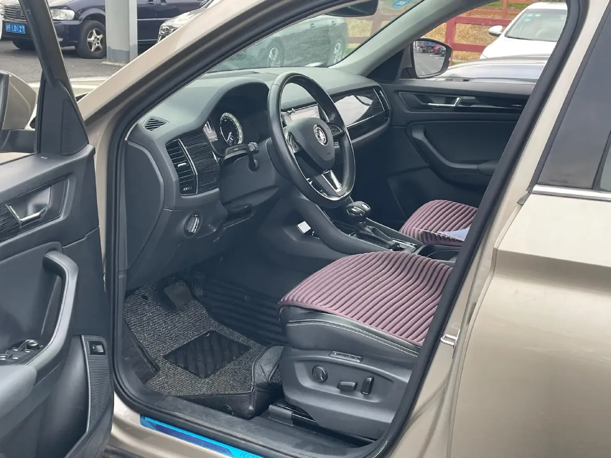 2018 Skoda Kodiak 2.0T 186HP L4 7DCT,autocango,china used car exporter,china ev exporter,chinese used car exporter,chinese used ev exporter