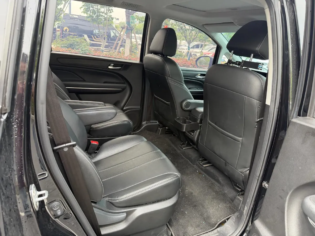 2021 GAC Trumpchi M6 1.5T 169HP L4 7DCT,autocango,china used car exporter,china ev exporter,chinese used car exporter,chinese used ev exporter