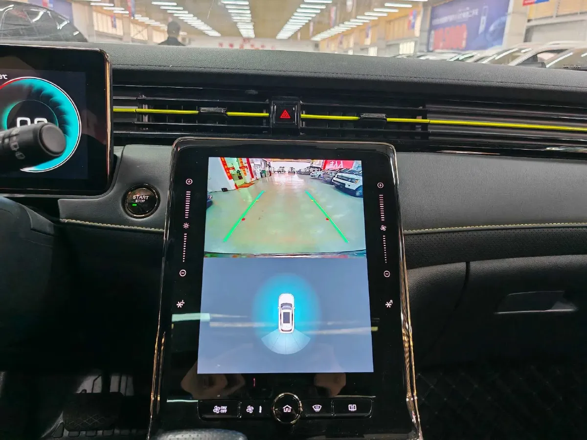 2023 Roewe RX5 1.5T 181HP L4 7DCT,autocango,china used car exporter,china ev exporter,chinese used car exporter,chinese used ev exporter