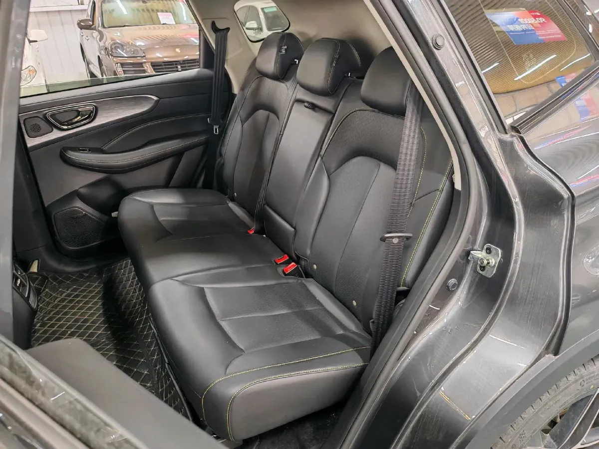 2023 Roewe RX5 1.5T 181HP L4 7DCT,autocango,china used car exporter,china ev exporter,chinese used car exporter,chinese used ev exporter