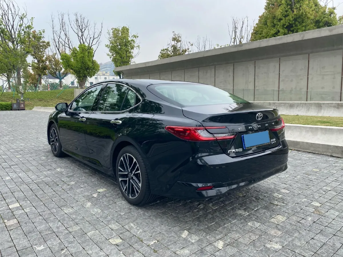 2024 Toyota Camry 2.5L 185HP L4 E-CVT Hybrid,autocango,china used car exporter,china ev exporter,chinese used car exporter,chinese used ev exporter