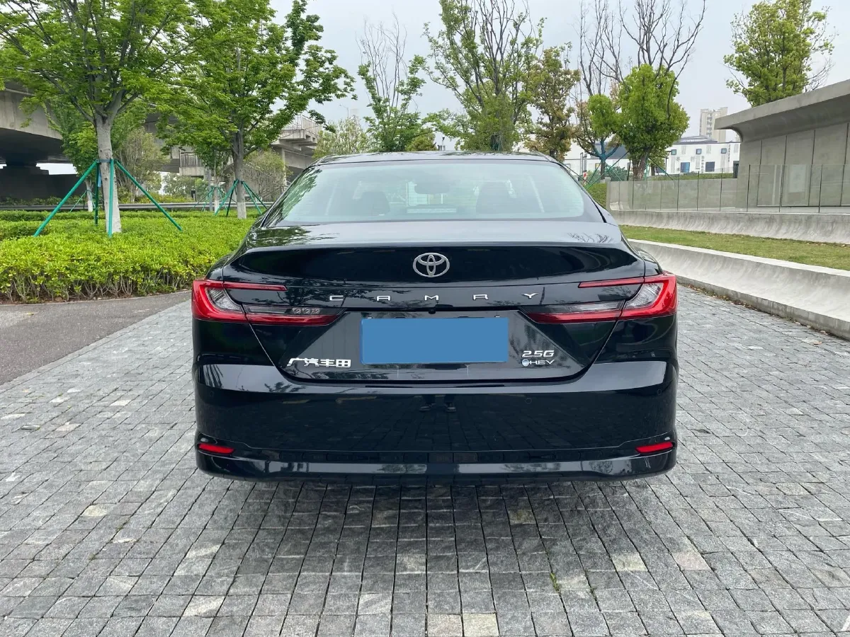 2024 Toyota Camry 2.5L 185HP L4 E-CVT Hybrid,autocango,china used car exporter,china ev exporter,chinese used car exporter,chinese used ev exporter