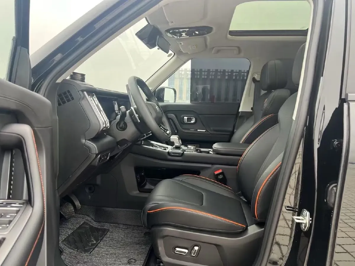 2025 Jetour Traveller 1.5T 184HP L4 7DCT,autocango,china used car exporter,china ev exporter,chinese used car exporter,chinese used ev exporter