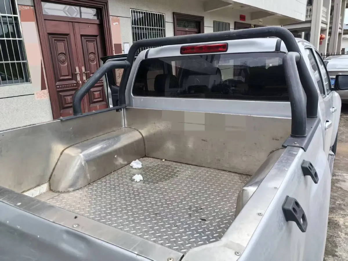 2022 Isuzu RE-MAX Jim 2.8T 120HP L4 5MT,autocango,china used car exporter,china ev exporter,chinese used car exporter,chinese used ev exporter