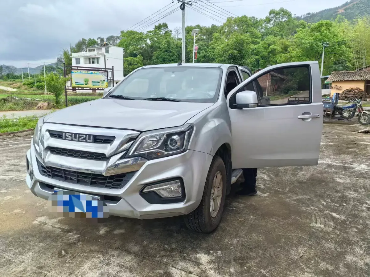 2022 Isuzu RE-MAX Jim 2.8T 120HP L4 5MT,autocango,china used car exporter,china ev exporter,chinese used car exporter,chinese used ev exporter
