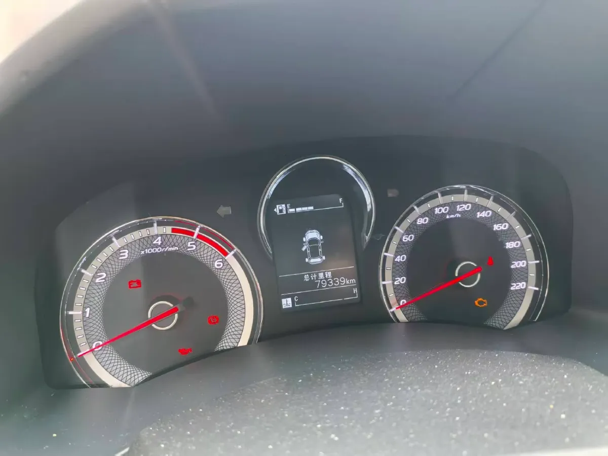 2022 Isuzu RE-MAX Jim 2.8T 120HP L4 5MT,autocango,china used car exporter,china ev exporter,chinese used car exporter,chinese used ev exporter