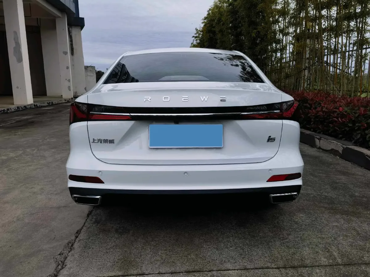 2026 Roewe i5 1.5L 129HP L4 CVT,autocango,china used car exporter,china ev exporter,chinese used car exporter,chinese used ev exporter