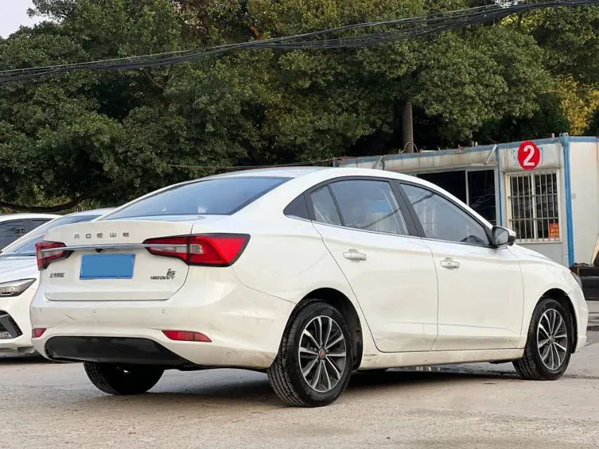 2020 Roewe i5 1.5L 120HP L4 CVT,autocango,china used car exporter,china ev exporter,chinese used car exporter,chinese used ev exporter