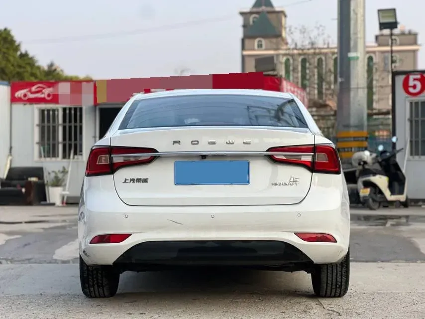 2020 Roewe i5 1.5L 120HP L4 CVT,autocango,china used car exporter,china ev exporter,chinese used car exporter,chinese used ev exporter