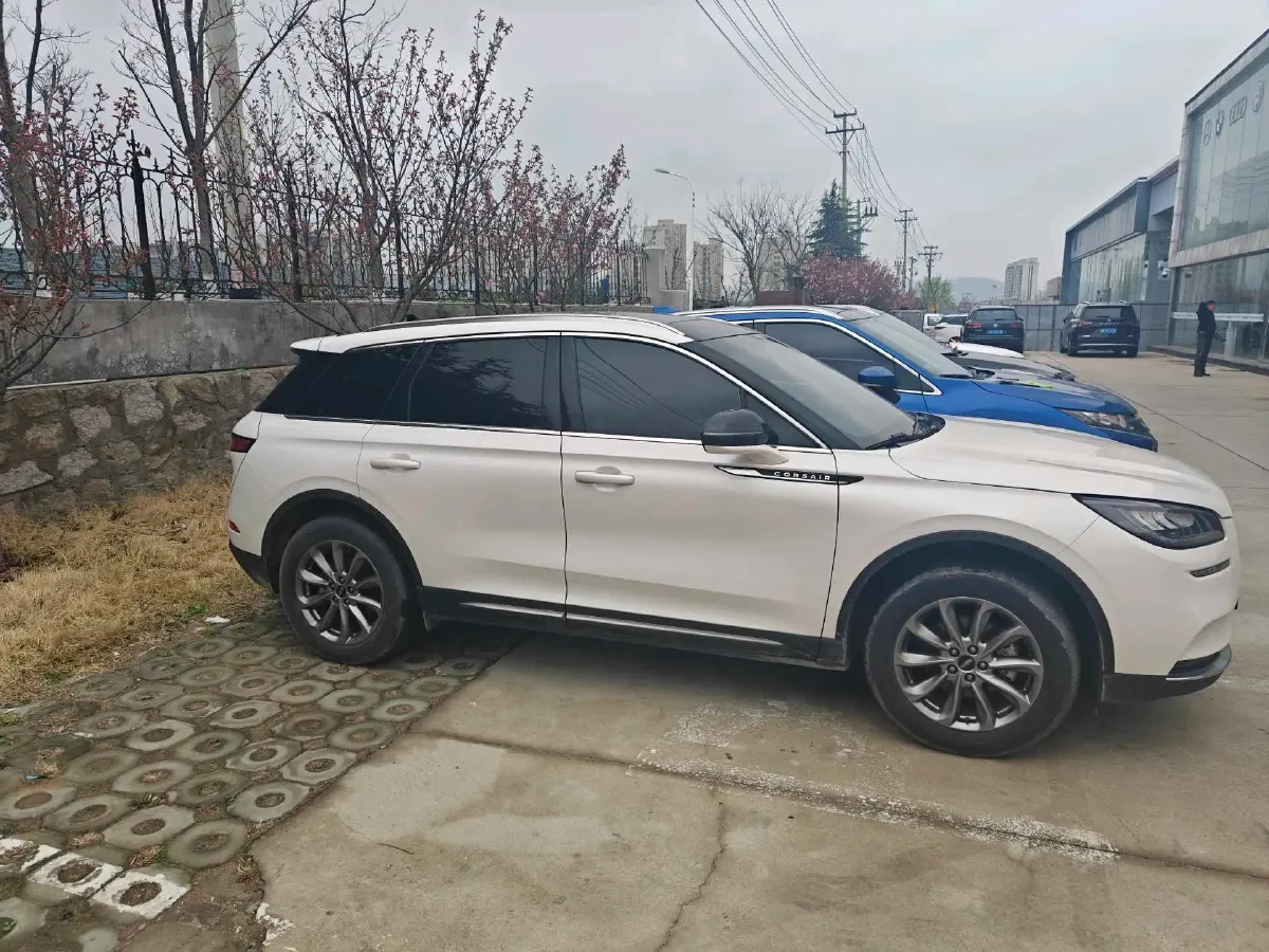 2020 Lincoln Corsair 2.0T 245HP L4 8AT,autocango,china used car exporter,china ev exporter,chinese used car exporter,chinese used ev exporter