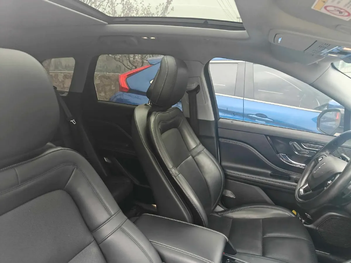 2020 Lincoln Corsair 2.0T 245HP L4 8AT,autocango,china used car exporter,china ev exporter,chinese used car exporter,chinese used ev exporter