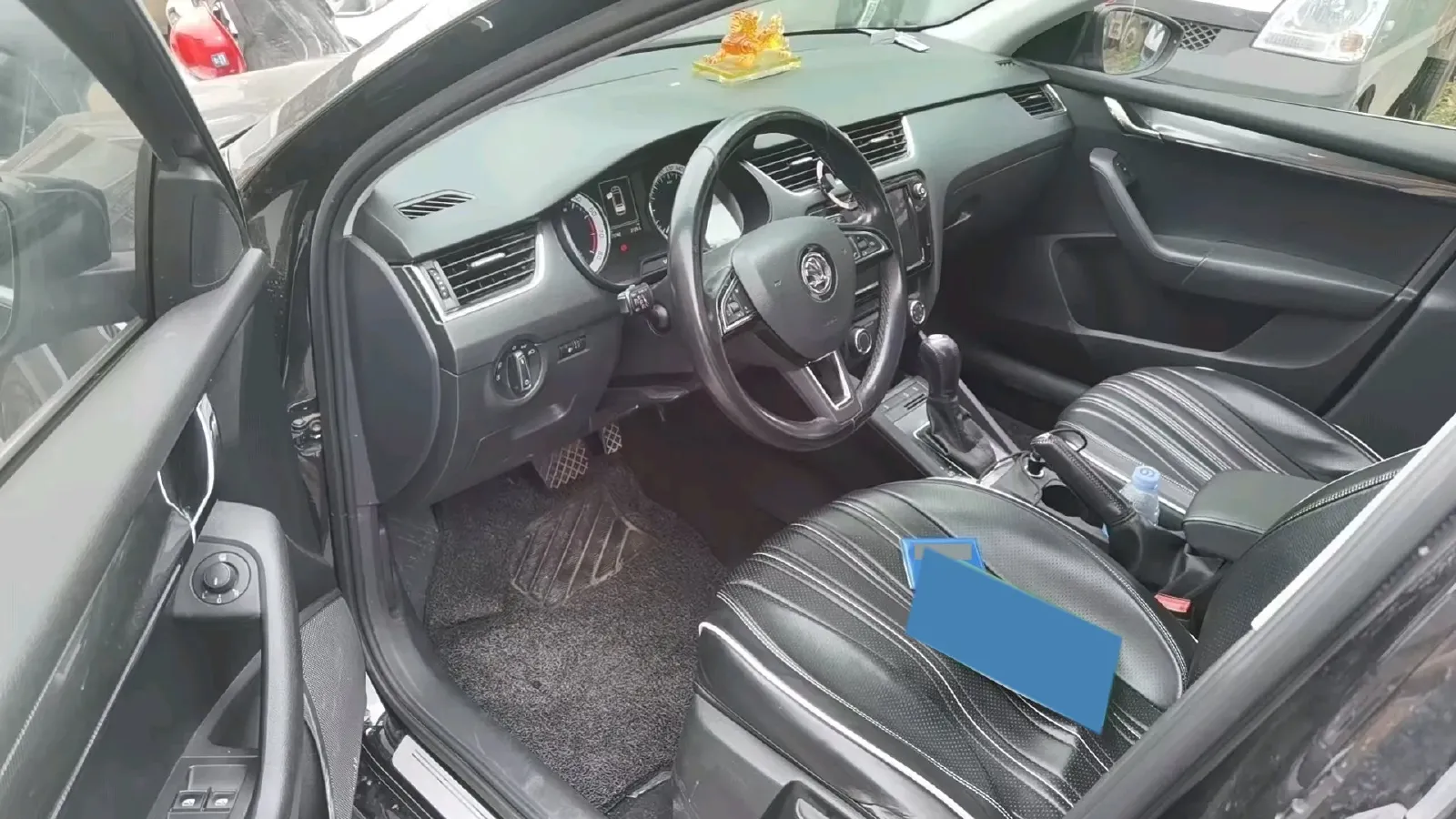 2018 Skoda Octavia 1.2T 116HP L4 7DCT,autocango,china used car exporter,china ev exporter,chinese used car exporter,chinese used ev exporter